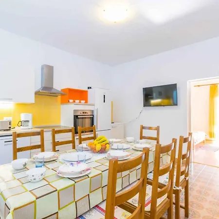 In Medulin/istrien 34015 Apartament